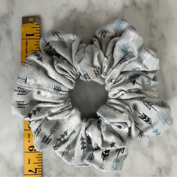 Assorted Jumbo Boho Scrunchies - Picture 4 of 11